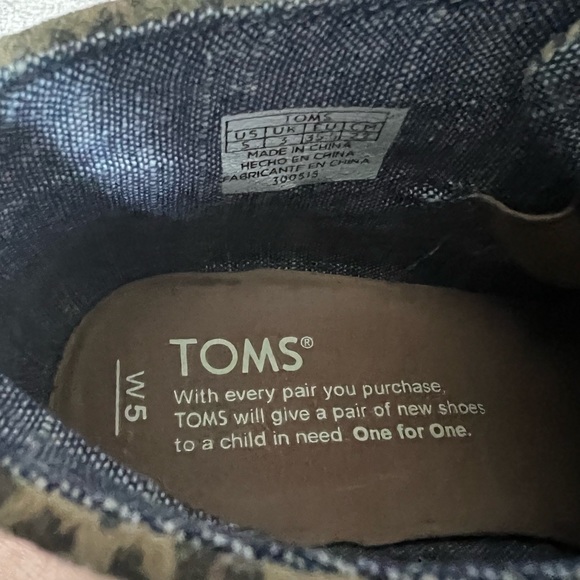 TOMS Ankle boots: Leopard Print (Size 5) - Picture 3 of 4